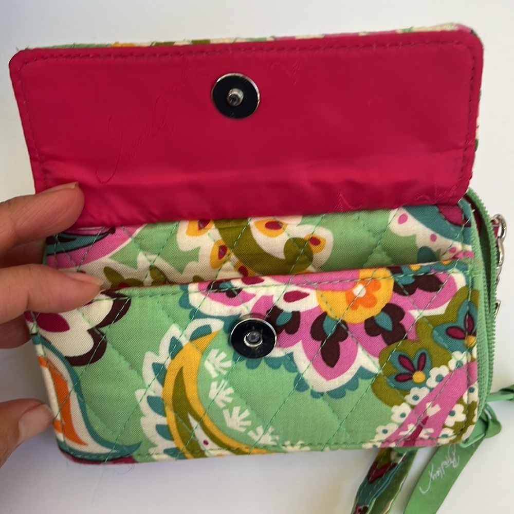 Vera Bradley Tutti Frutti All-in-One Crossbody Bag - Retired - Picture 11 of 12